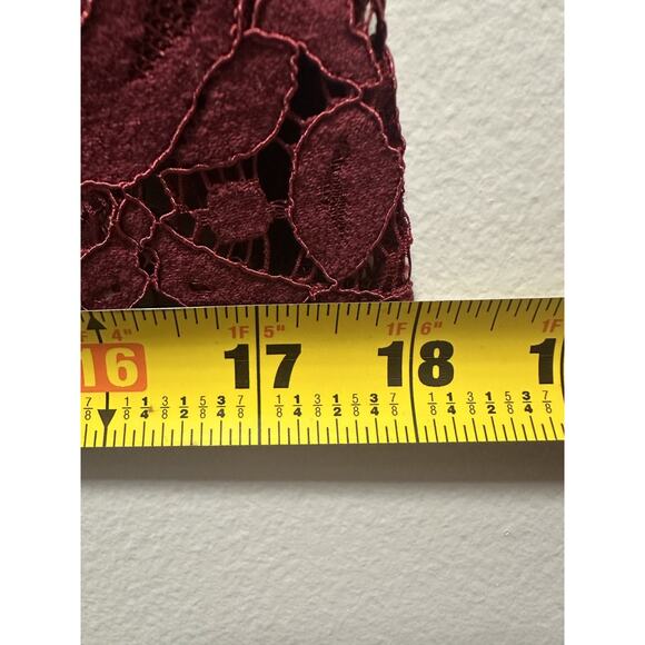 Premise Studio Women’s Small Burgundy Lace Sleeveless Top Scoop Neck Lined - Picture 5 of 8